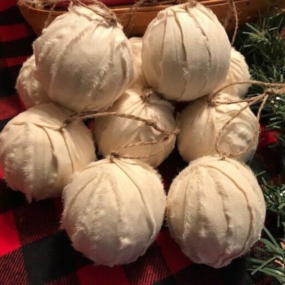10 Primitive SNOWBALL MUSLIN Fabric RAG BALLS Christmas Ornaments farmho… - Picture 1 of 6